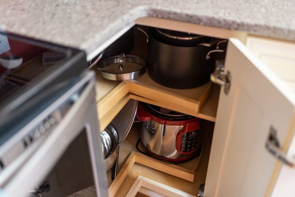 Apartment, Private Bathroom (The Urban Cowboy) | Shared kitchen