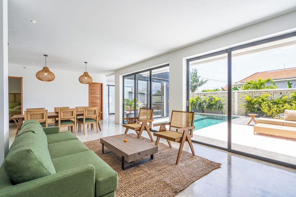 Premium Villa | Living area | 32-inch Smart TV with cable channels