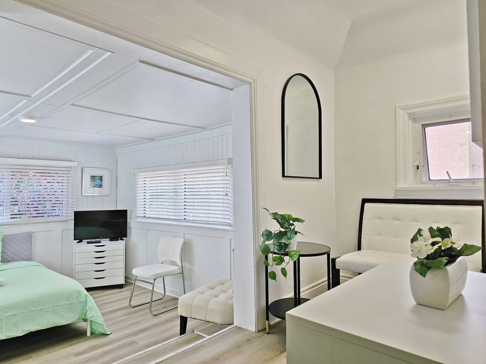 Comfort Suite, 1 Double Bed | Desk, soundproofing, WiFi (free)