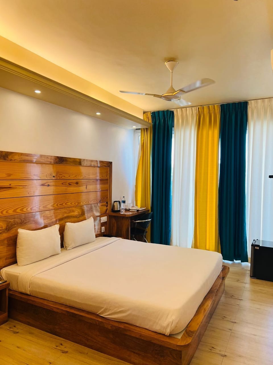 Economy Double Room | Desk, free WiFi