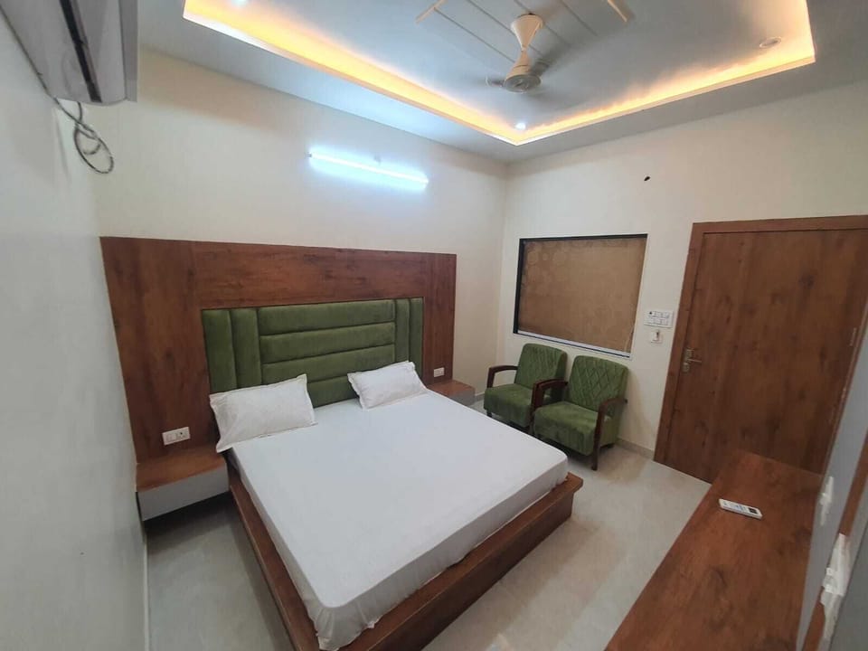 Deluxe Room | 1 bedroom, individually furnished, free WiFi