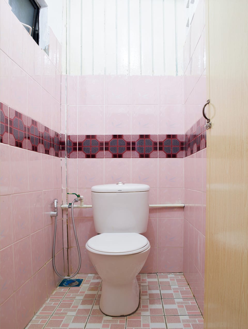 Superior Suite | Bathroom | Shower, towels