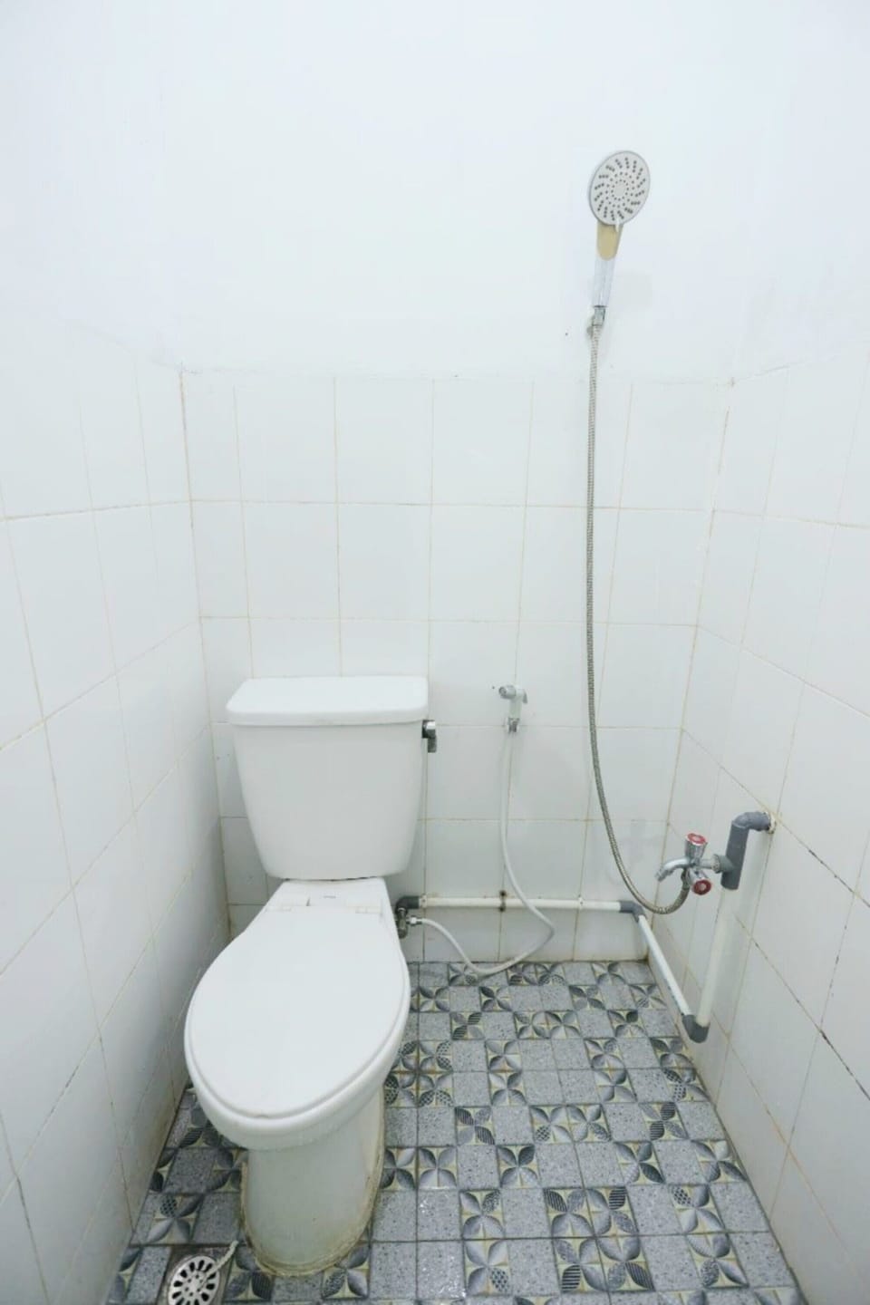 Economy Double Room | Bathroom | Shower, soap