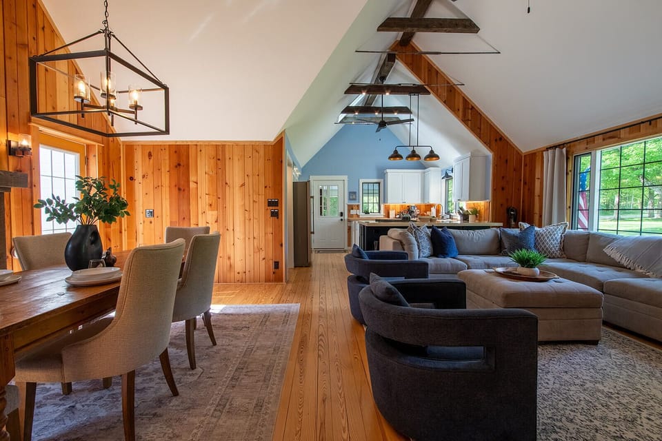 Relax and dine with space to grow
