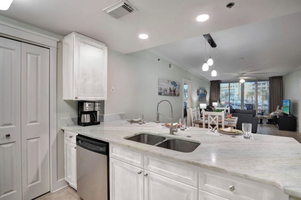 Open Kitchen