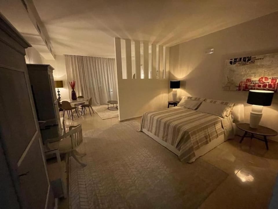 Suite | Free WiFi