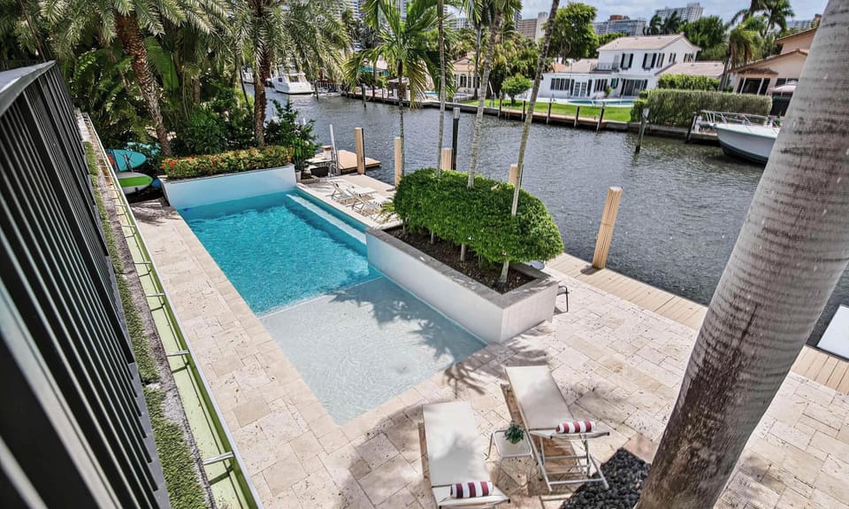 Villa Royal Waterfront Pool