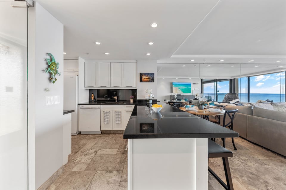 Fully equipped kitchen