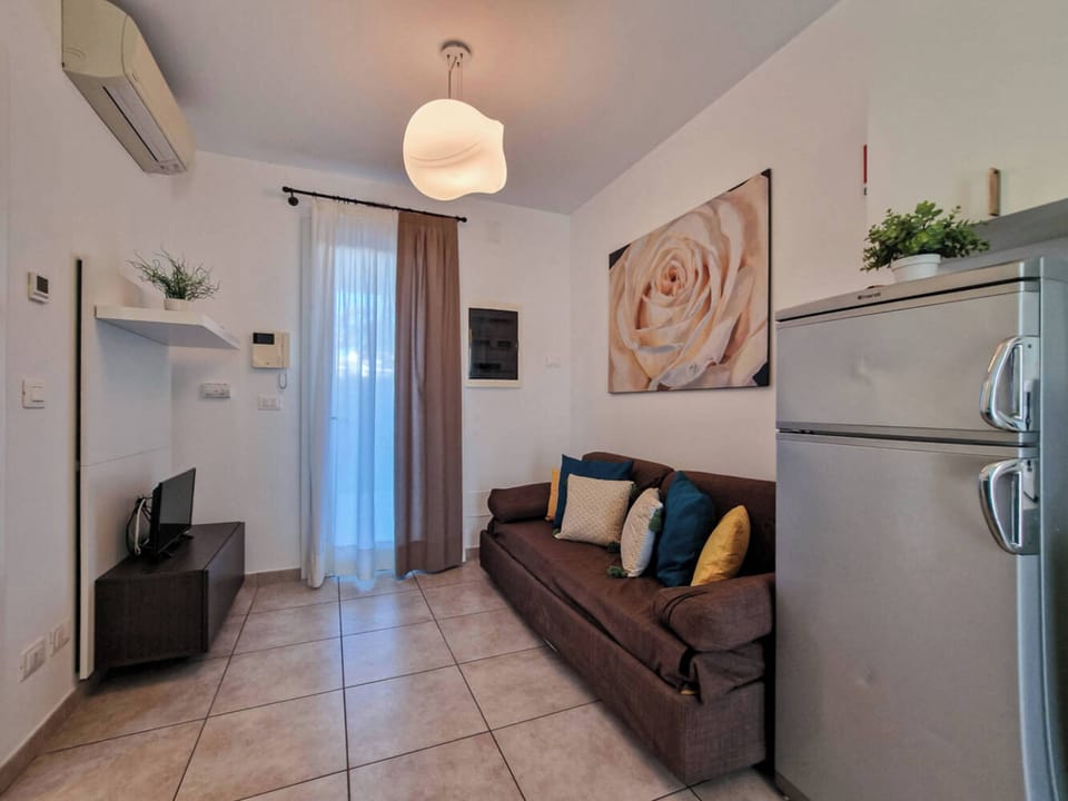 Apartment, 2 Bedrooms | Living room