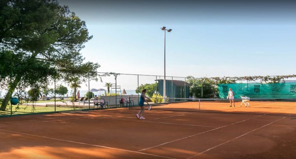 Sport court
