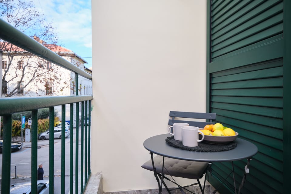 Apartment | Balcony
