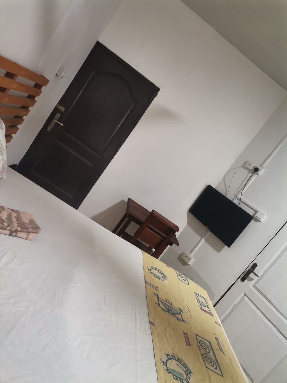 Economy Double Room | Desk, laptop workspace, WiFi (surcharge), bed sheets