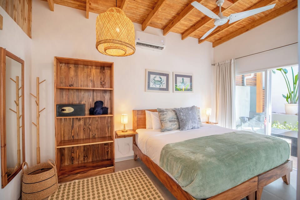 Deluxe Room | Premium bedding, in-room safe, individually decorated