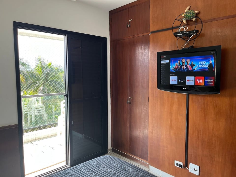 Apartment | 3 bedrooms, down comforters, individually decorated