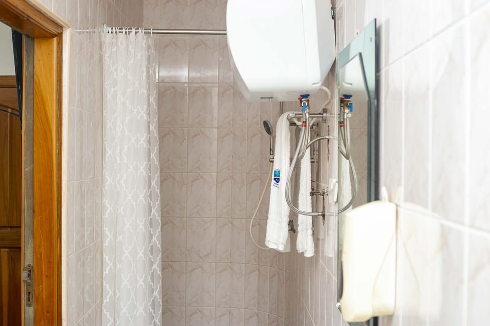 Double Room | Bathroom | Towels