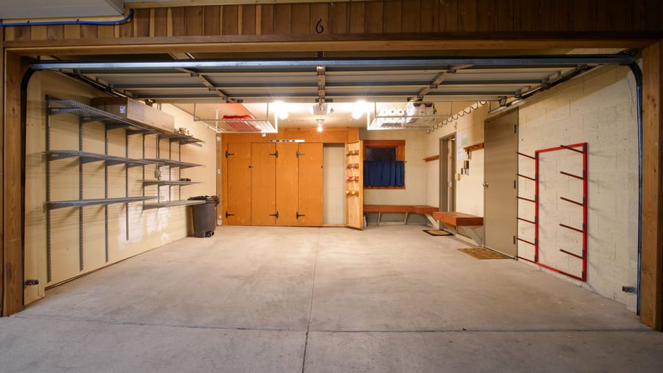 Private 2-car garage - park your car and store your gear - dry and secure.