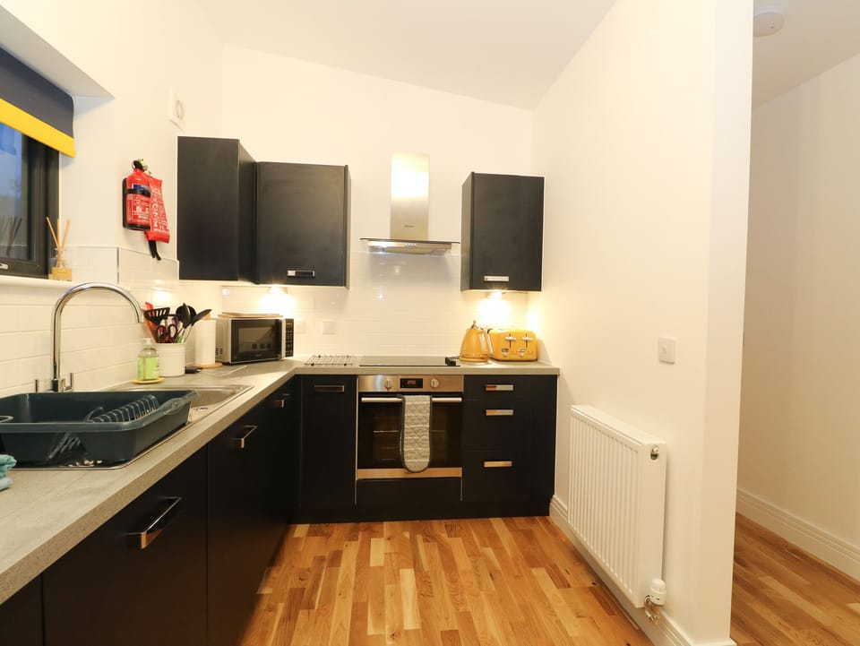 Fridge, dishwasher, electric kettle, toaster