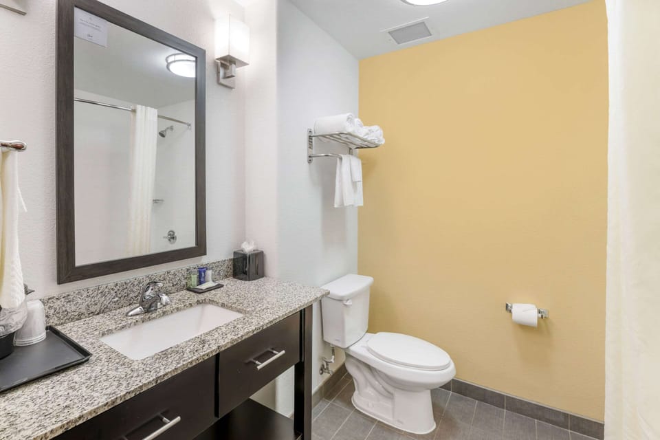 Desk, iron/ironing board, rollaway beds (surcharge), WiFi (free)