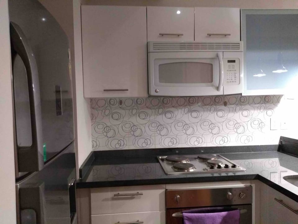 Apartment, 1 Bedroom, Patio, City View | Private kitchen