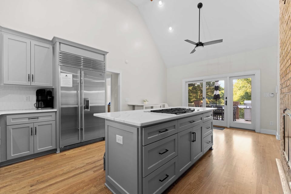 House (5 Bedrooms) | Interior