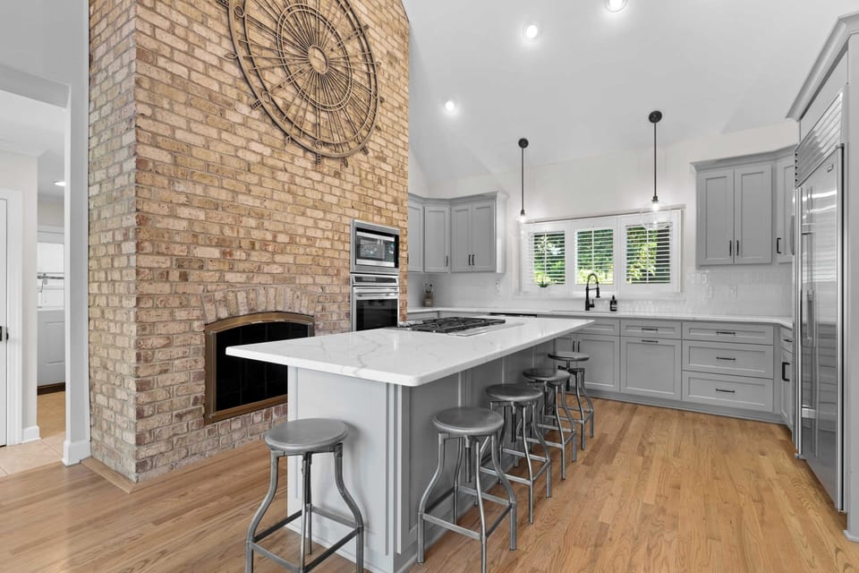 House (5 Bedrooms) | Interior