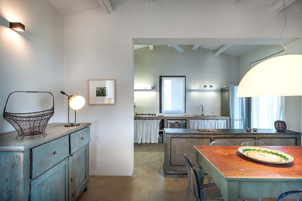 Autumn, Dining Room, Kitchen, Spring, Summer