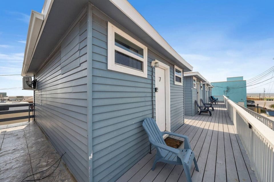 Book today and come relax on the charming porch
