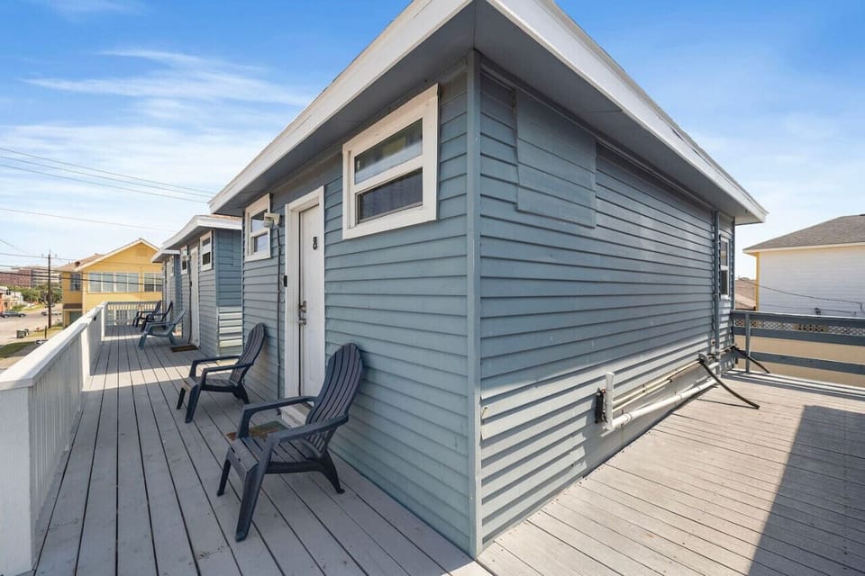 Book today and come relax on the charming porch