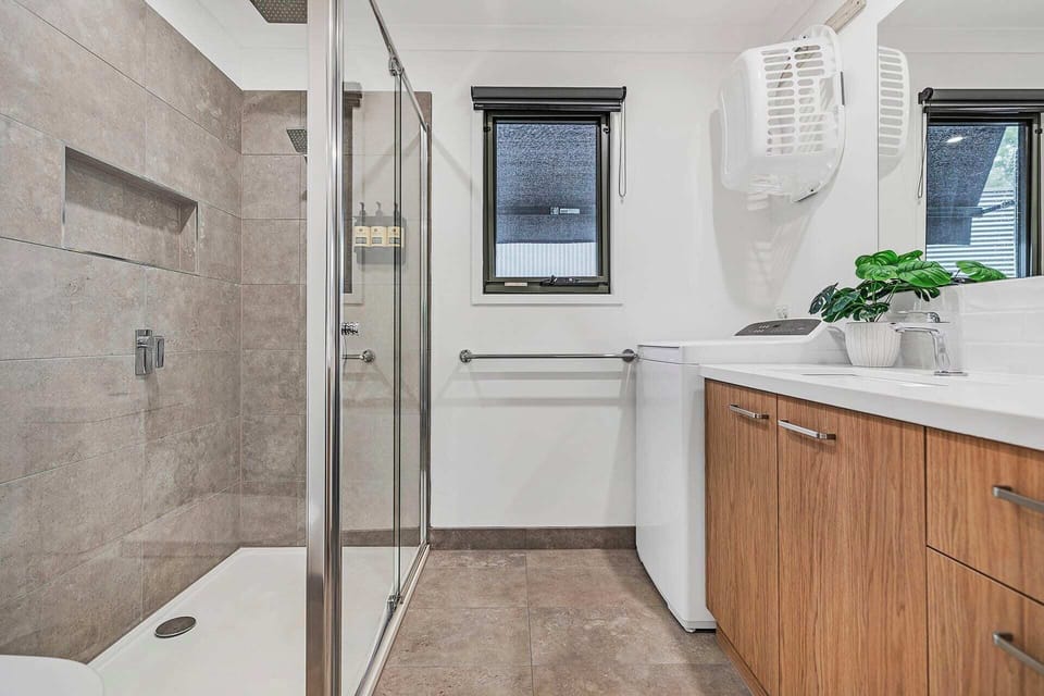 Master Ensuite