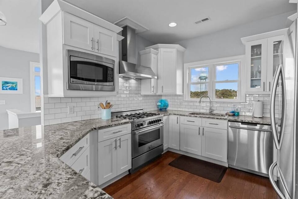Gorgeous Stocked Kitchen  w/ Stainless Steel Refrigerator, Oven & Range, Microwave, Dishwasher, and Much More