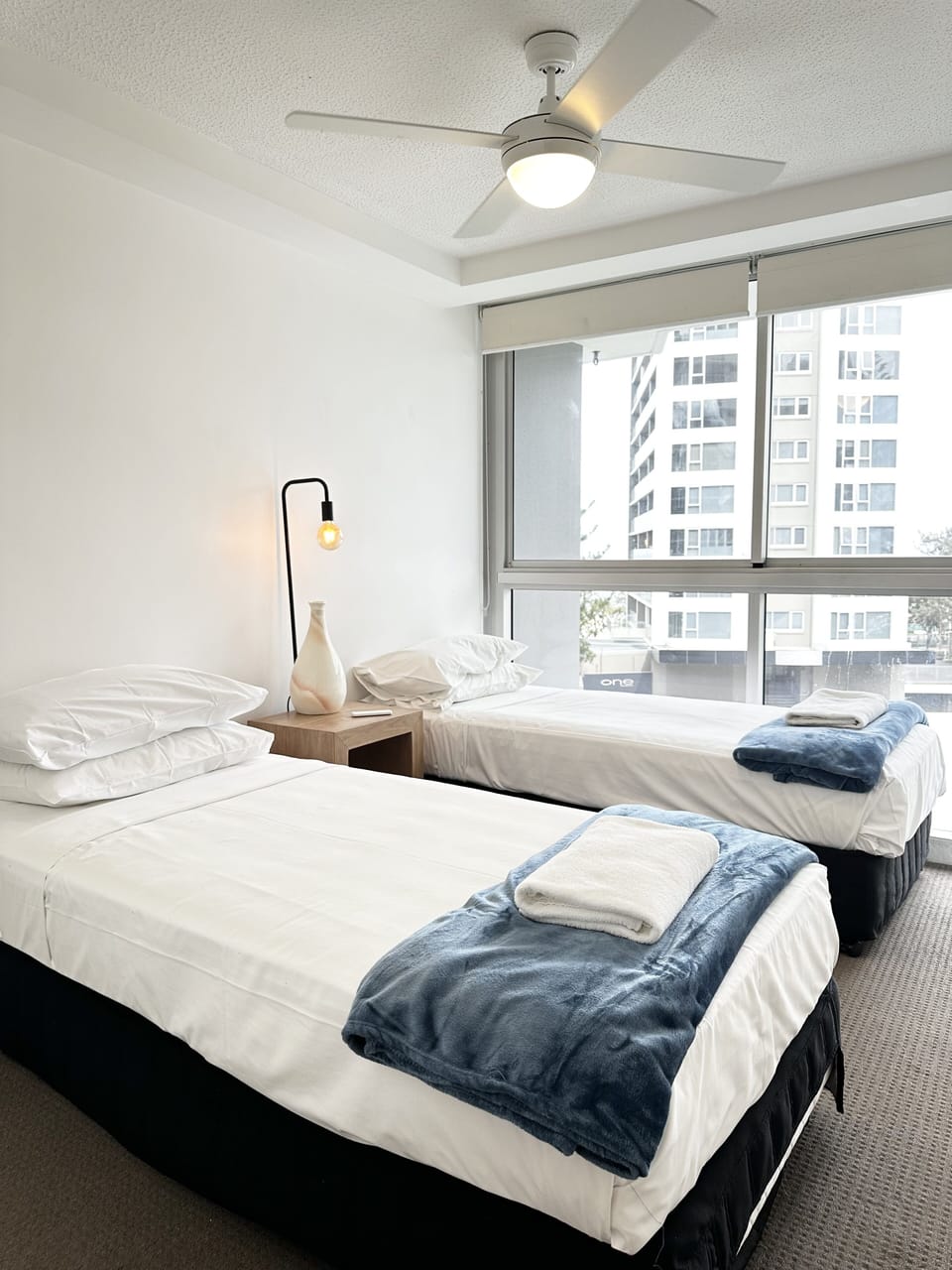 Beach View 2 Bedrooms Apartment Apartment in Surfers Paradise