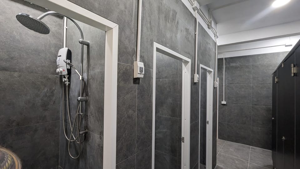 Shower, hydromassage showerhead, bidet, towels