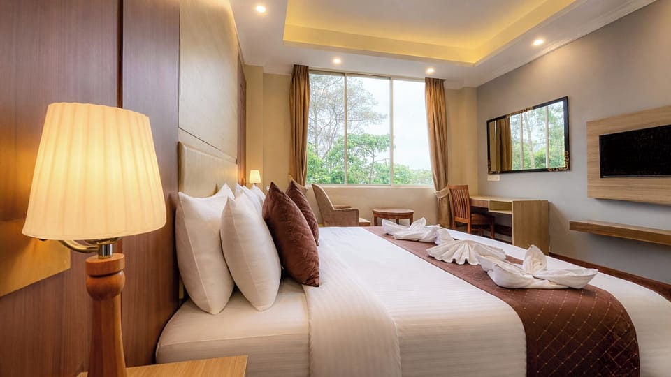Premium Room | 1 bedroom, blackout drapes, soundproofing, WiFi (free)