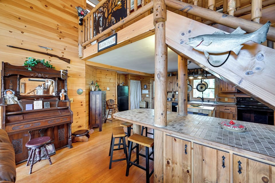 House (4 Bedrooms) | Interior