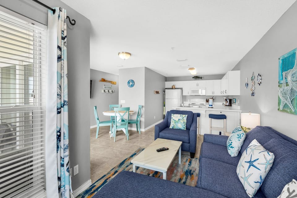 Living room to kitchen