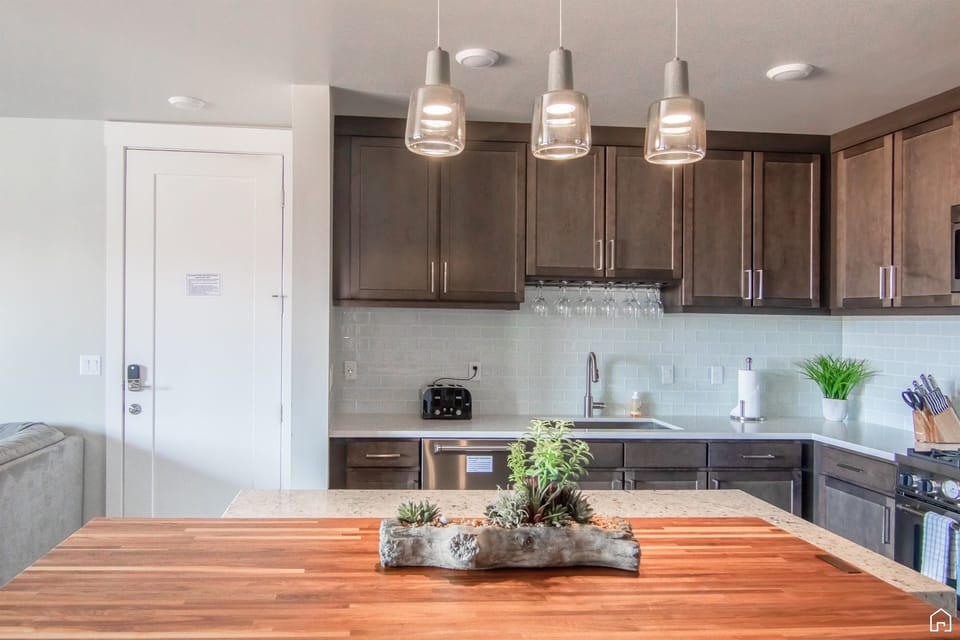 Kitchen area