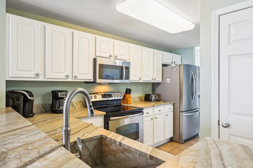 main level-kitchen-124901_031