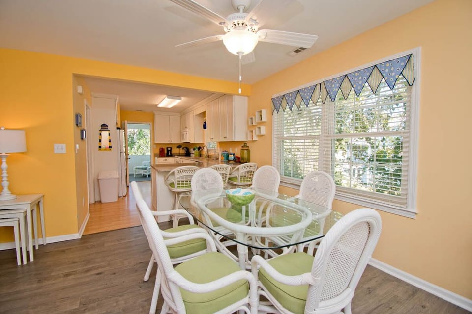 Dining / Kitchen