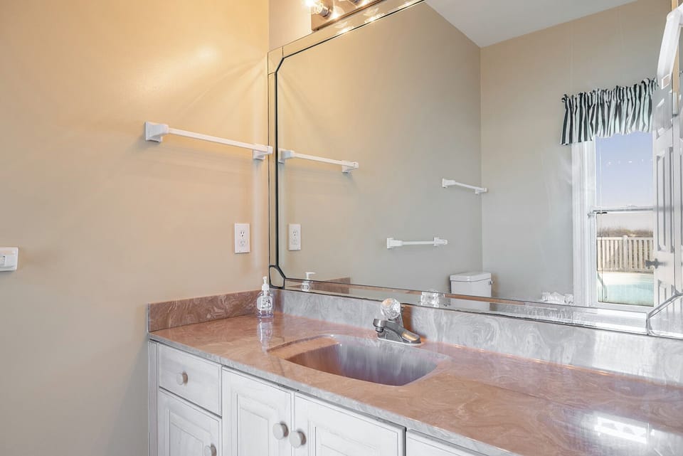 Level One Shared Bathroom