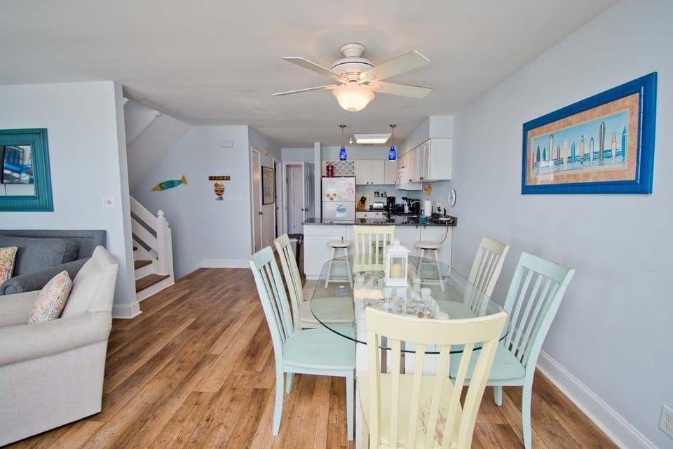 Dining / Kitchen