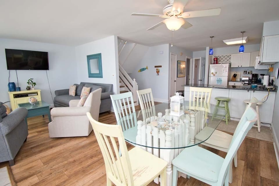 Level One Dining / Kitchen