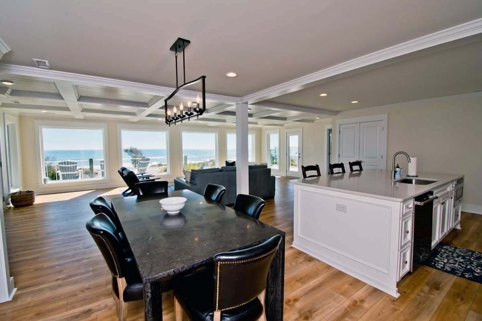 Level One Dining Area