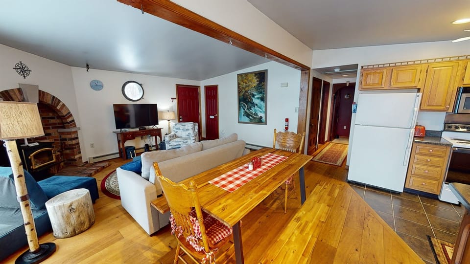 Open Floor Plan!