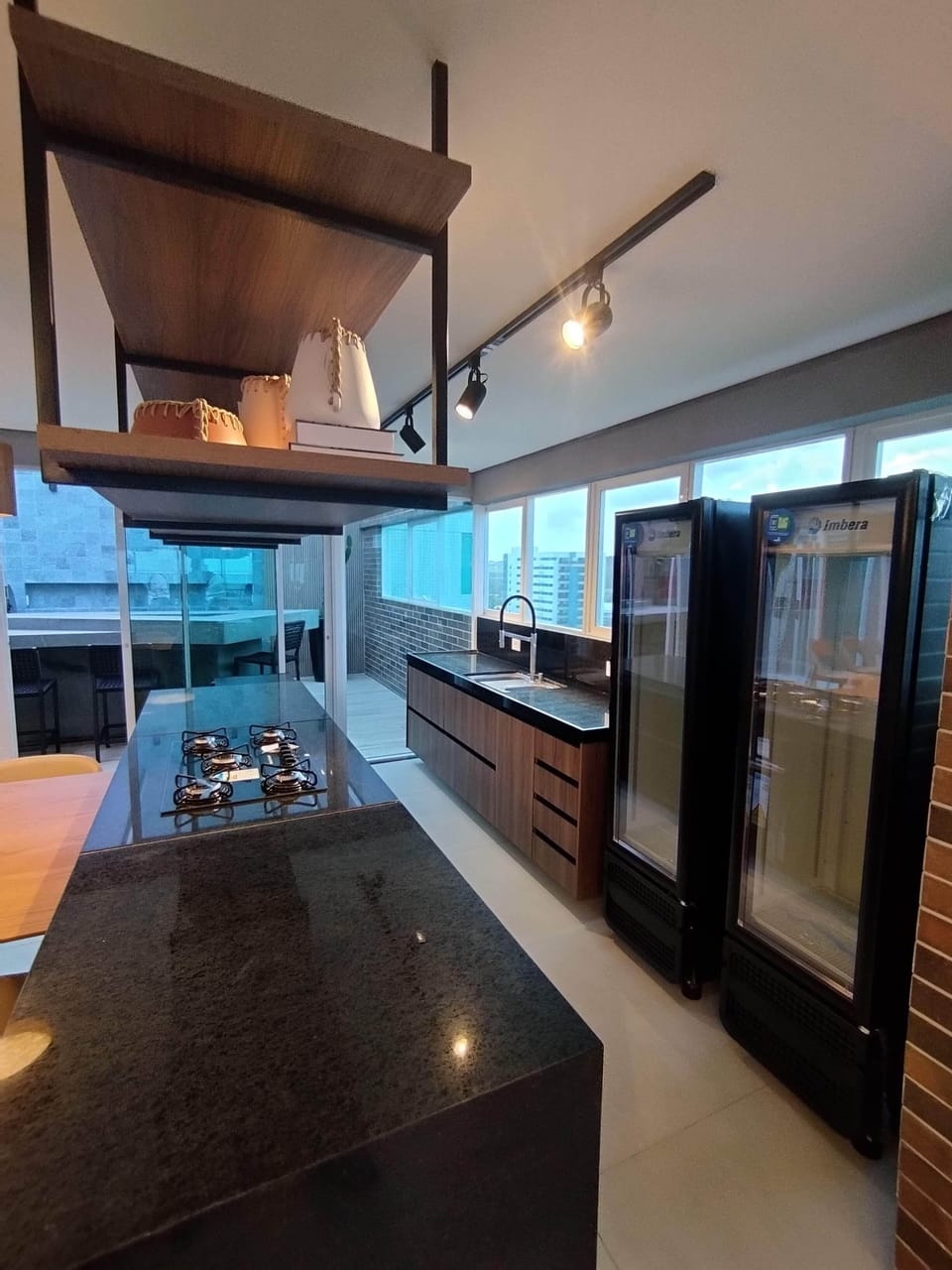 Microwave, stovetop, blender, cookware/dishes/utensils
