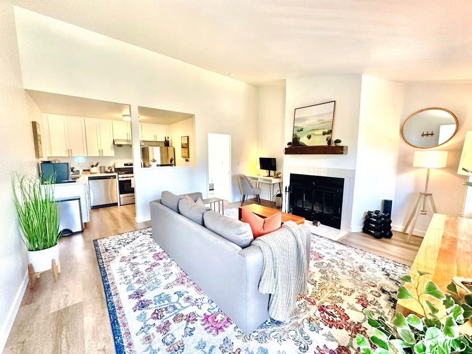 Open concept living and kitchen area