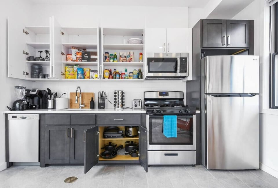 Fully stocked kitchen 