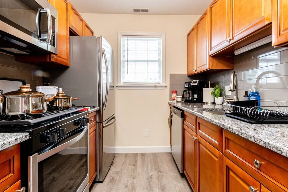 Kitchen ready for Full range cooking 