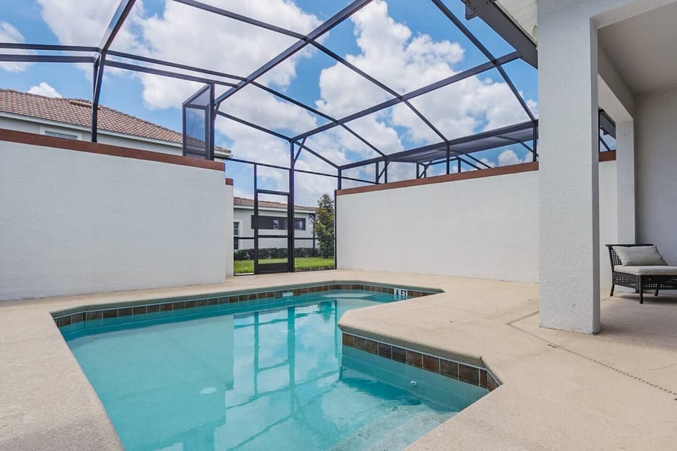 Private pool