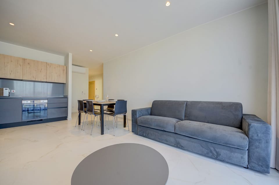 The open-concept design living area allows you to change your settings quickly without missing a mom