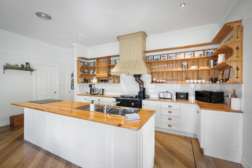 LUCINDALE AIRBNB RETREATS TASMANIA DEC 2023 PRINT-15